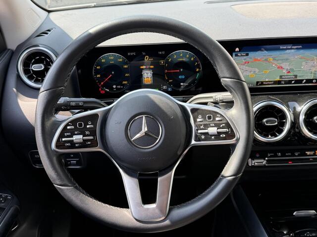 Mercedes-Benz GLA-KLASSE 250 e Business Solution Luxury Limited 18"/Trekhaak/Stoelverwarming/Sfeerverlichting/Camera/PDC v+a/Apple Carplay & Android Auto