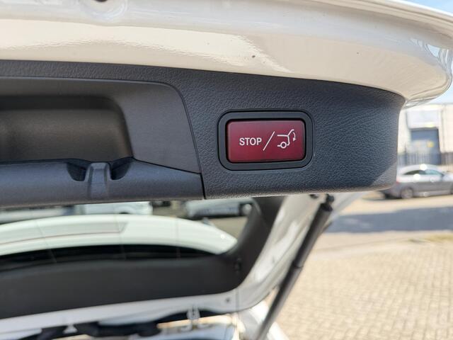 Mercedes-Benz GLA-KLASSE 250 e Business Solution Luxury Limited 18"/Trekhaak/Stoelverwarming/Sfeerverlichting/Camera/PDC v+a/Apple Carplay & Android Auto