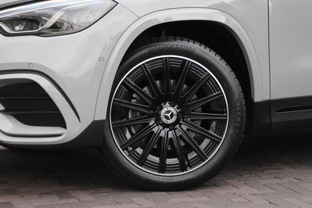 Mercedes-Benz GLA-KLASSE 250e AMG | 218PK | Head-up | Burmester | Pano | Keyless-go | Stuurwielverw. | Sfeerverlichting | Multibeam | Memory | Alpine grey | 2024.