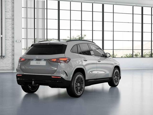 Mercedes-Benz GLA-KLASSE 180 Business Solution AMG