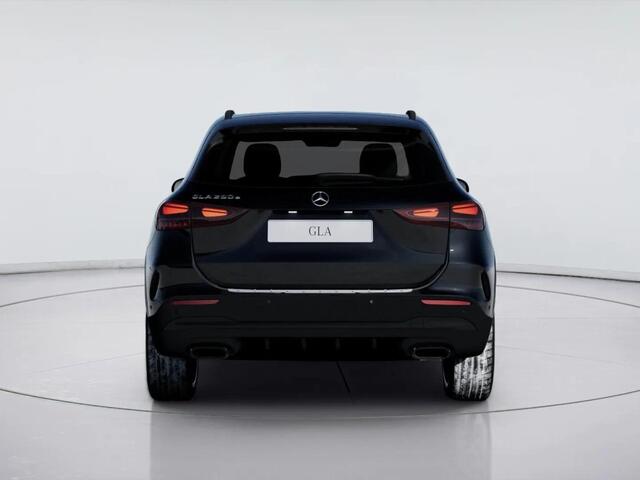 Mercedes-Benz GLA-KLASSE 250 e 140 Years Edition