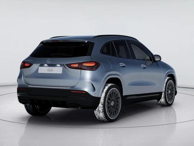 Mercedes-Benz GLA-KLASSE 250 e 140 Years Edition