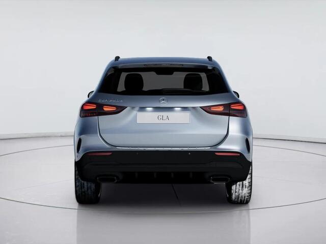 Mercedes-Benz GLA-KLASSE 250 e 140 Years Edition