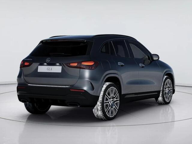 Mercedes-Benz GLA-KLASSE 250 e 140 Years Edition