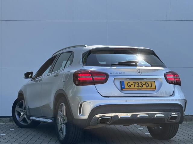 Mercedes-Benz GLA-KLASSE 180 AMG Line | Navigatie | Camera |