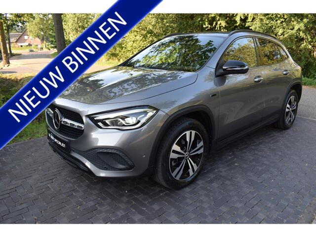 Mercedes-Benz GLA-KLASSE 250 e AMG Line 262 PK, ACC, Half Leer, ACC NIEUWST.