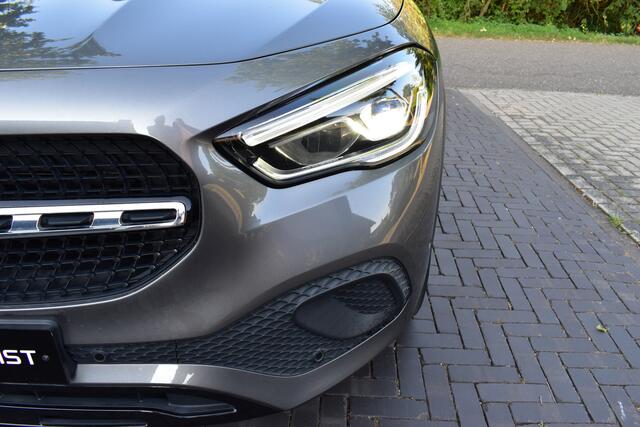 Mercedes-Benz GLA-KLASSE 250 e AMG Line 262 PK, ACC, Half Leer, ACC NIEUWST.