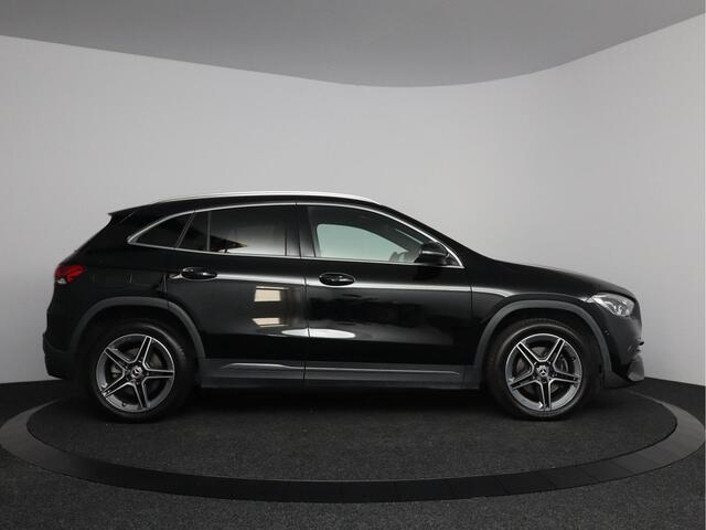 Mercedes-Benz GLA-KLASSE 250 e AMG Line 218pk | Plug-in Hybrid | Navigatie