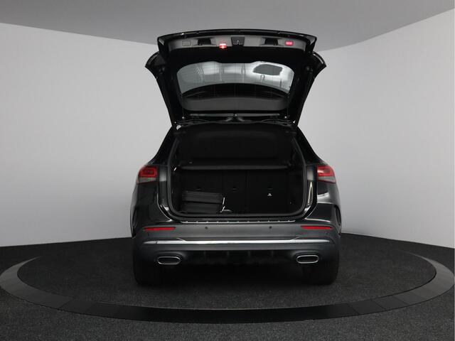 Mercedes-Benz GLA-KLASSE 250 e AMG Line 218pk | Plug-in Hybrid | Navigatie