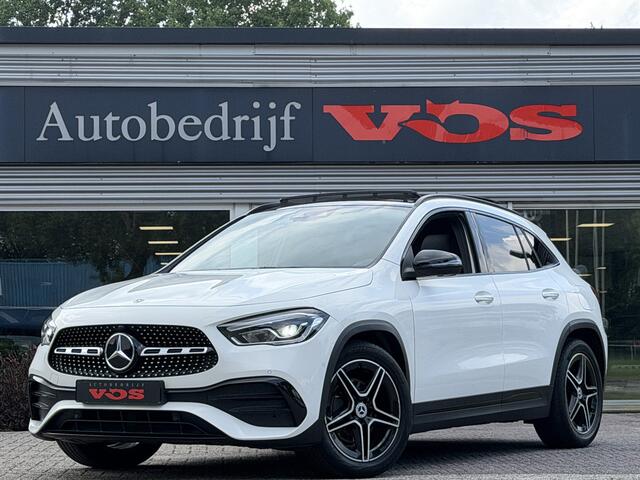 Mercedes-Benz GLA-KLASSE 200 AMG-Line | Panodak | Trekhaak | CarPlay |
