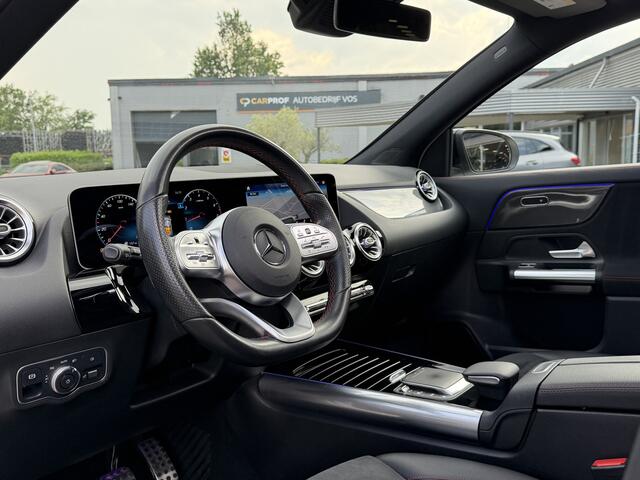 Mercedes-Benz GLA-KLASSE 200 AMG-Line | Panodak | Trekhaak | CarPlay |