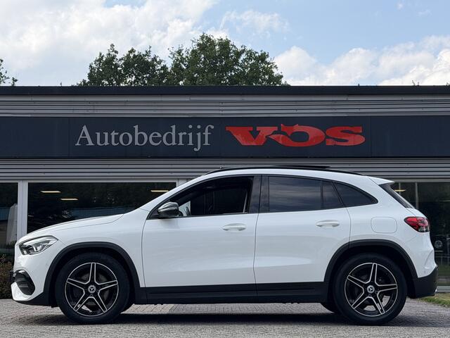 Mercedes-Benz GLA-KLASSE 200 AMG-Line | Panodak | Trekhaak | CarPlay |