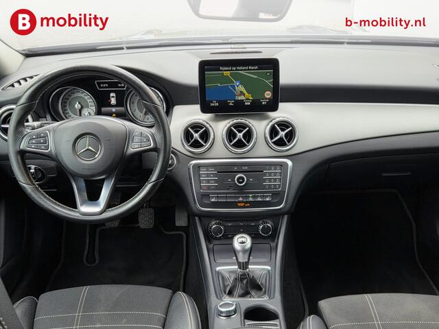 Mercedes-Benz GLA-KLASSE 180 Premium Apple CarPlay Stoelverwarming | Sportstoelen | Urban Pack | PDC V+A