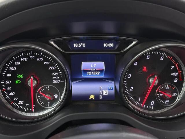 Mercedes-Benz GLA-KLASSE 180 Premium Plus Comfort onderstel