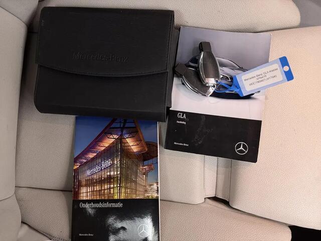 Mercedes-Benz GLA-KLASSE 180 Premium Plus Comfort onderstel