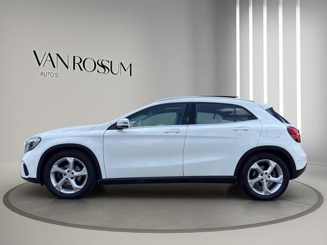 Mercedes-Benz GLA-KLASSE 180 Premium | Pano | Leder sportstoelen | Camera | 18" | Cruise |