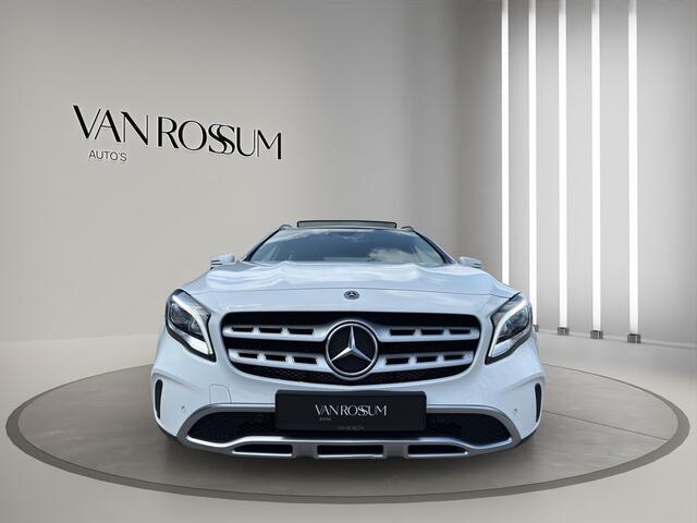 Mercedes-Benz GLA-KLASSE 180 Premium | Pano | Leder sportstoelen | Camera | 18" | Cruise |