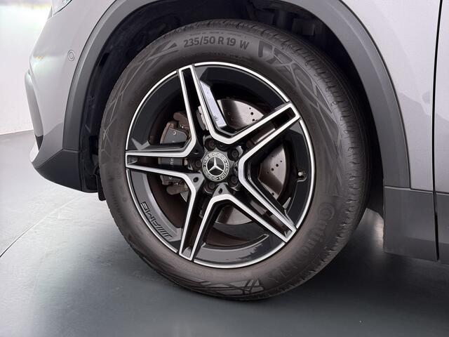 Mercedes-Benz GLA-KLASSE 180 AMG line | Night Sfeer Camera