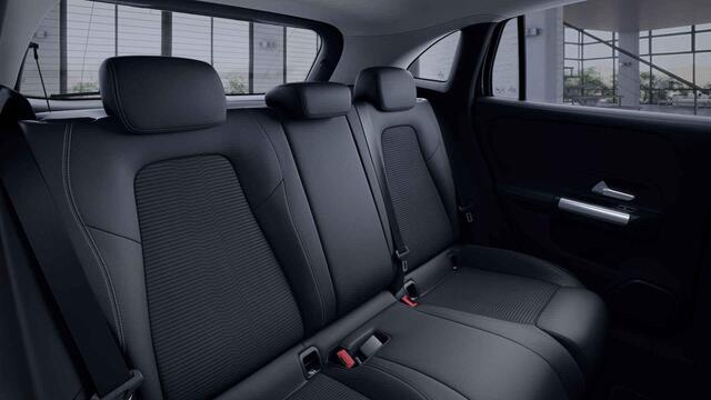 Mercedes-Benz GLA-KLASSE 250 e Business Line | Stoelverwarming | Sfeerverlichting | Night pakket |