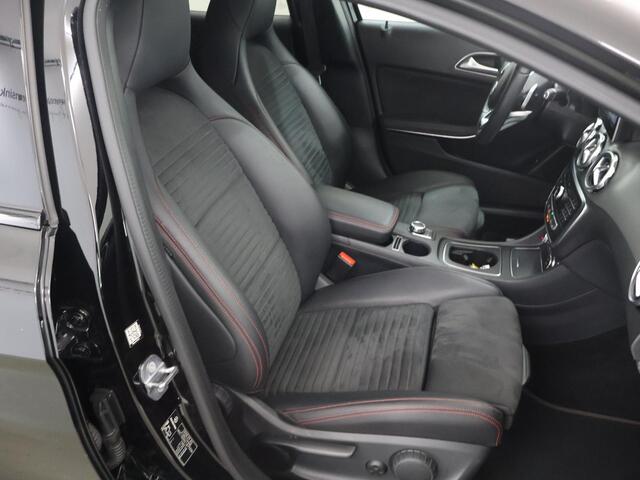 Mercedes-Benz GLA-KLASSE 180 Business Solution AMG Limited | Night | Multibeam | Getint glas | Achteruitrijcamera |
