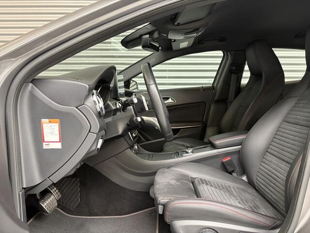 Mercedes-Benz GLA-KLASSE 180 BUSINESS SOLUTIONS AMG/PDC/CAM/CARPLAY/ENZ