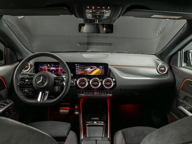Mercedes-Benz GLA-KLASSE 250 e Business Solution AMG | Panorama dak