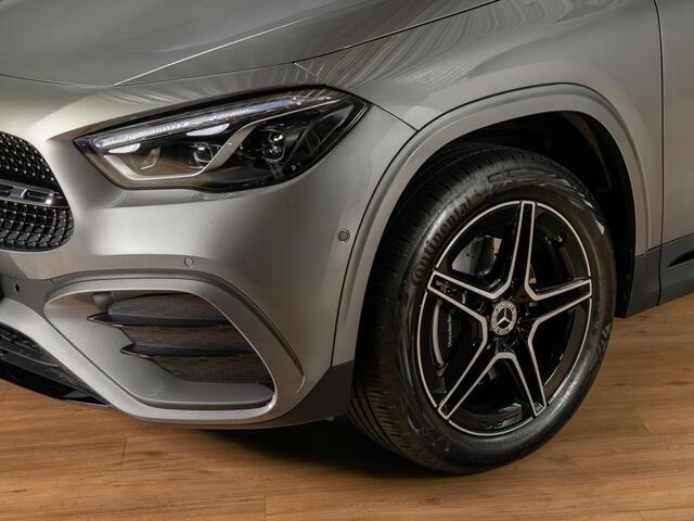 Mercedes-Benz GLA-KLASSE 250 e Business Solution AMG | Panorama dak