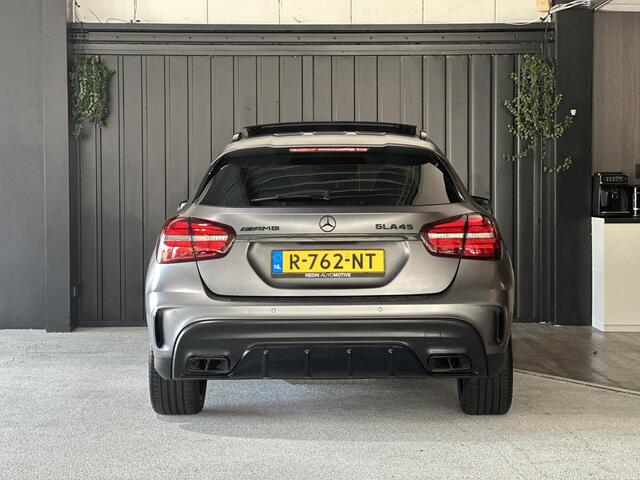 Mercedes-Benz GLA-KLASSE AMG 45 4MATIC Business | Panoramadak | kuipstoelen | Carplay | Leder | Adaptive Cruise Control | Achteruitrijcamera | Stoelverwarming | LED koplampen | Dodehoek Detectie |LMV 19 |