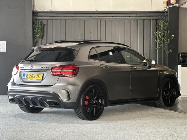 Mercedes-Benz GLA-KLASSE AMG 45 4MATIC Business | Panoramadak | kuipstoelen | Carplay | Leder | Adaptive Cruise Control | Achteruitrijcamera | Stoelverwarming | LED koplampen | Dodehoek Detectie |LMV 19 |