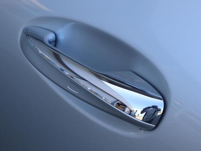 Mercedes-Benz GLA-KLASSE 250 e AMG Line l Keyless l Achteruitrij camera l Stoelverwarming l Memory