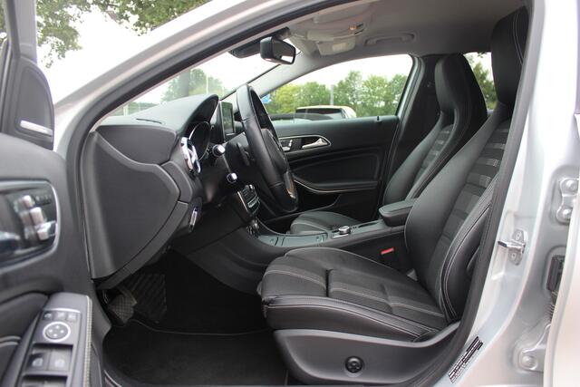 Mercedes-Benz GLA-KLASSE 250 4Matic Premium Plus / Trekhaak / 360Camera / Elektr. Stoelen / 19'' / Navigatie / Carbon intr. / Night / Dodehoek / Cruise Control