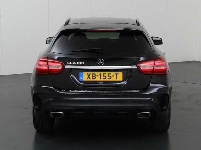 Mercedes-Benz GLA-KLASSE 180 Business Solution AMG | Night | Keyless | Achteruitrijcamera | 19" lichtmetalen velgen |