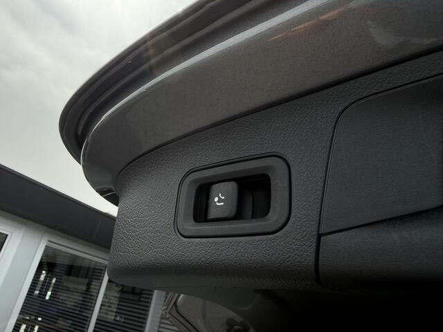 Mercedes-Benz GLA-KLASSE 250 e AMG |Pano|ACC|Trekhaak|Memory|