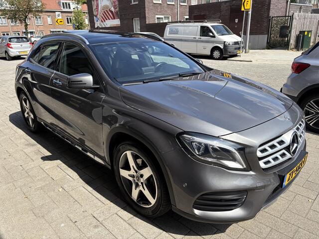 Mercedes-Benz GLA-KLASSE 180 Business Solution AMG NL AUTO/NAP/PANO/FULL OPTIONS/TOPSTAAT