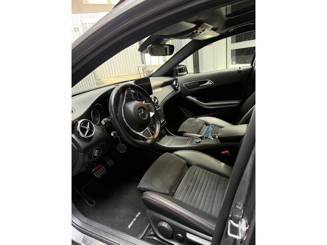 Mercedes-Benz GLA-KLASSE 180 Business Solution AMG Limited Panoramadak!