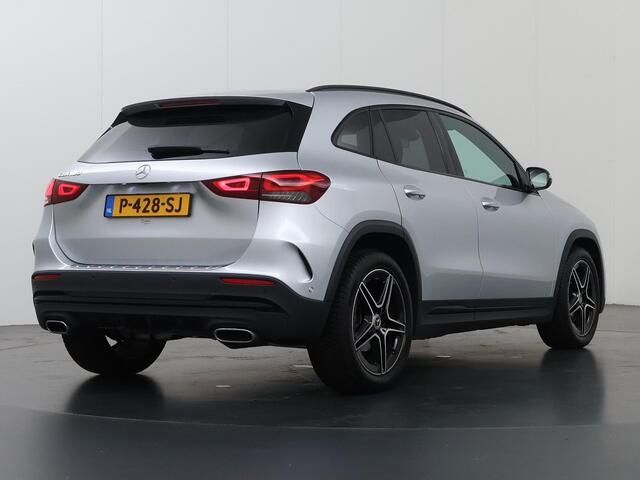 Mercedes-Benz GLA-KLASSE 180 Business Solution AMG | Night | Widescreen | Stoelverwarming | Extra getint glas |