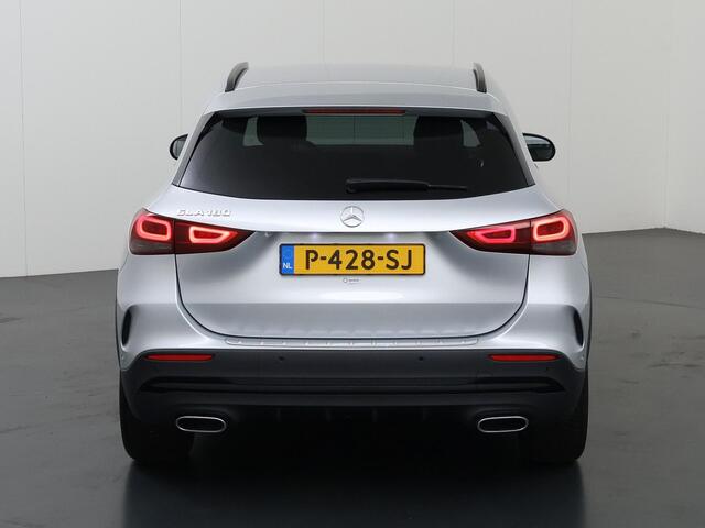 Mercedes-Benz GLA-KLASSE 180 Business Solution AMG | Night | Widescreen | Stoelverwarming | Extra getint glas |
