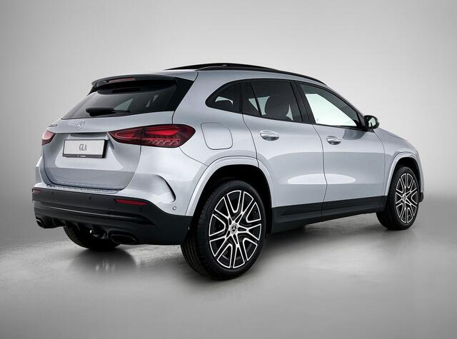 Mercedes-Benz GLA-KLASSE 250 e 140 Year Edition | Plus pakket | Parkeerpakket | Panoramaschuifdak | 20" tien-dubbelspaaks AMG velgen | Warmtewerend, donkergetint glas |