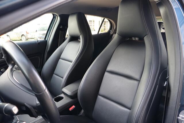Mercedes-Benz GLA-KLASSE 200 Premium Plus | Leder | Stoelverwarming | Camera | Afn. Trekhaak | Navigatie