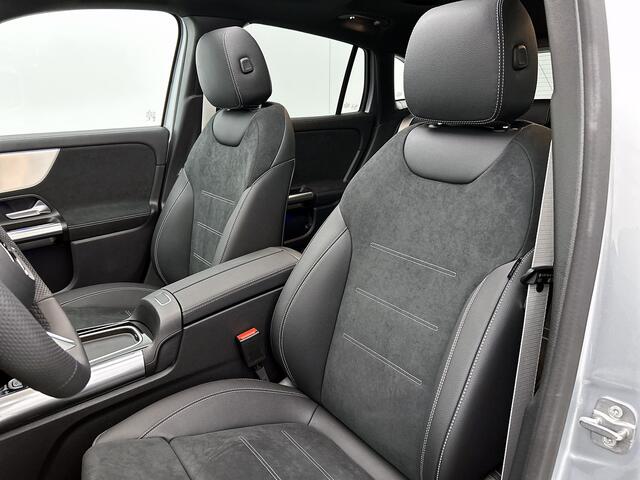 Mercedes-Benz GLA-KLASSE 250 e 140 Year Edition | Plus pakket | Nightpakket | Parkeerpakket | Panoramaschuifdak | 20" tien-dubbelspaaks AMG velgen | Warmtewerend, donkergetint glas |