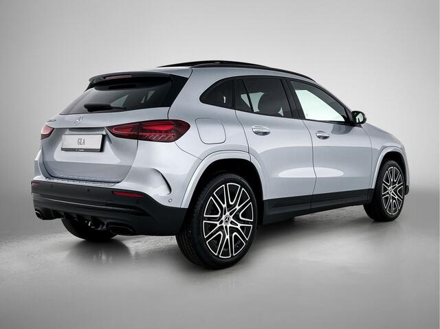 Mercedes-Benz GLA-KLASSE 250 e 140 Year Edition | Plus pakket | Parkeerpakket | Panoramaschuifdak | 20" tien-dubbelspaaks AMG velgen | Warmtewerend, donkergetint glas |