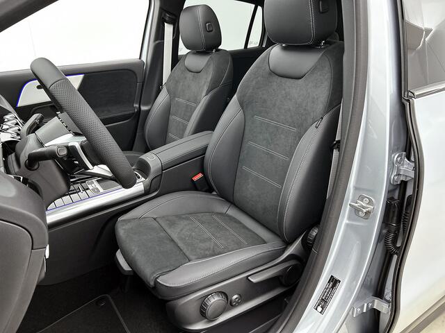Mercedes-Benz GLA-KLASSE 250 e 140 Year Edition | Plus pakket | Parkeerpakket | Panoramaschuifdak | 20" tien-dubbelspaaks AMG velgen | Warmtewerend, donkergetint glas |
