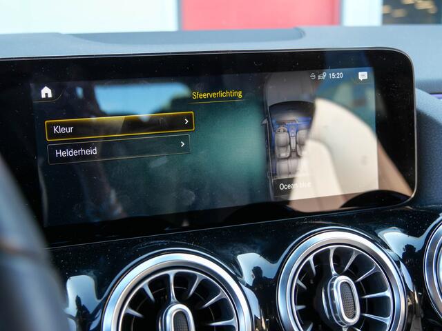 Mercedes-Benz GLA-KLASSE 200 Business Solution Luxury | LEDER | CAMERA | NAVIGATIE | 1.800kg Trekgew! |