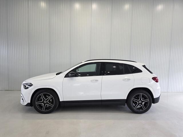 Mercedes-Benz GLA-KLASSE 200 AMG Line |CAMERA|CARPLAY|Sfeerverlichting|