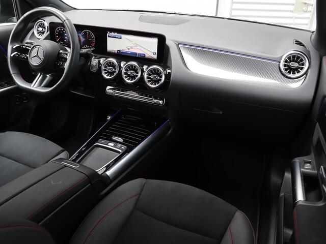 Mercedes-Benz GLA-KLASSE 250 e Business Solution AMG l Keyless l Panoramadak l Stoelverwarming