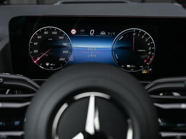 Mercedes-Benz GLA-KLASSE 250 e Business Solution AMG | Panorama dak | Memory seats | Stoelverwarming | Head-up | Camera | Ambiance interieur | Distronic |