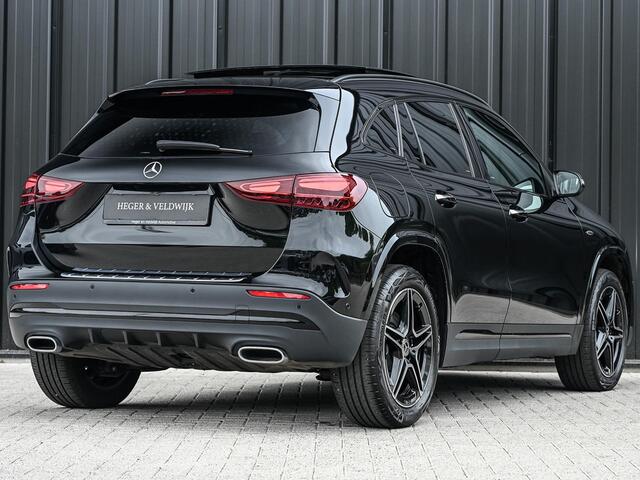 Mercedes-Benz GLA-KLASSE 250 e Business Solution AMG | Panorama dak | Memory seats | Stoelverwarming | Head-up | Camera | Ambiance interieur | Distronic |