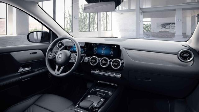 Mercedes-Benz GLA-KLASSE 250 e AMG Line | Trekhaak | Widescreen | Stoelverwarming | Apple Carplay |