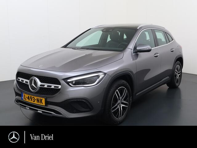 Mercedes-Benz GLA-KLASSE 180 Luxury Line | Pano Memory Multibeam Sfeer Keyless