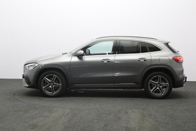 Mercedes-Benz GLA-KLASSE 250 e 218 PK AMG Line PHEV, Trekhaak, Adap. Cruise Control, Head-Up, 360 Camera